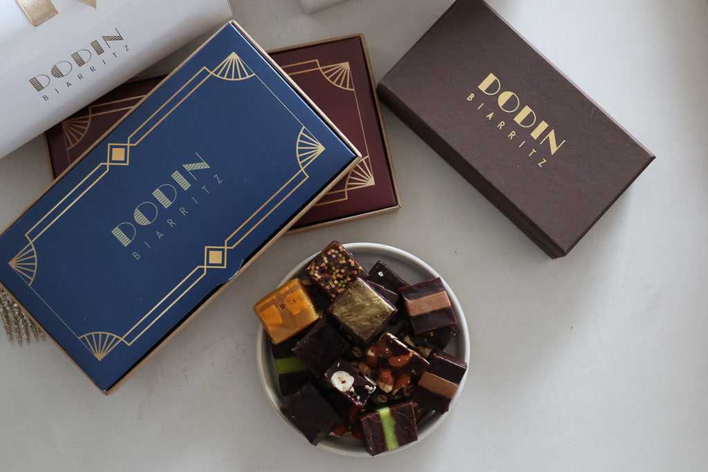 ASSORTIMENT CARAMELS ET CHOCOLAT - BOITE ELHORIA