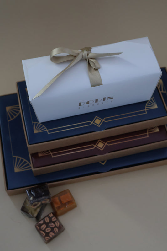 ASSORTIMENT DE CARAMELS - BOÎTE ART DÉCO