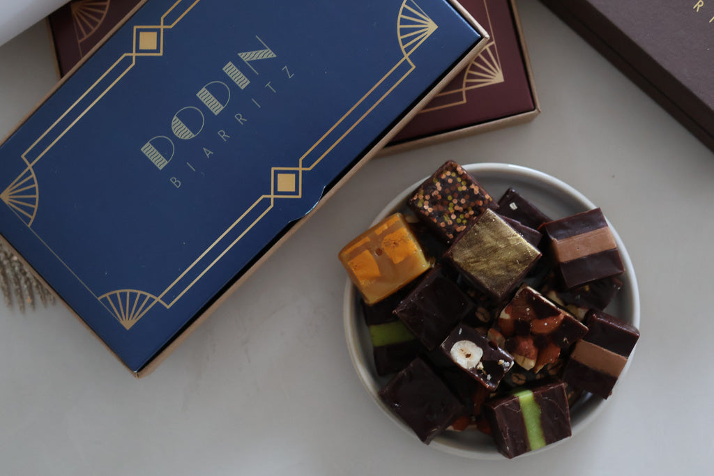 ASSORTIMENT DE CARAMELS - BOÎTE ART DÉCO