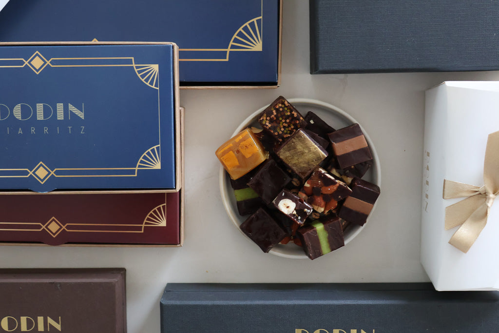 ASSORTIMENT DE CARAMELS - BOÎTE ART DÉCO